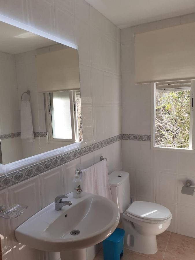 Apartamentos Pinos Genil Luaran gambar