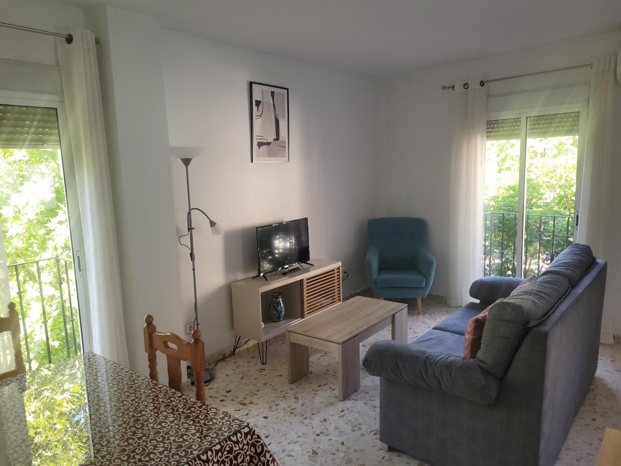 Apartamentos Pinos Genil Luaran gambar